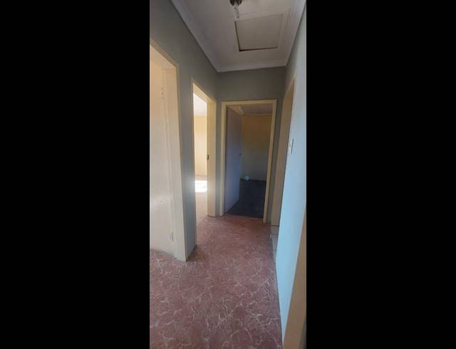 2 BEDROOM HOUSE FOR SALE IN LEHURUTSHE